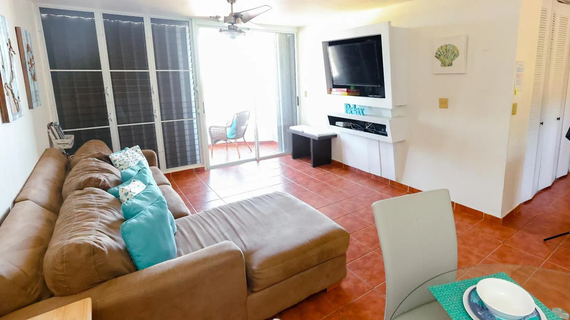 Fajardo Coastal Gem With Pool Access Apartment